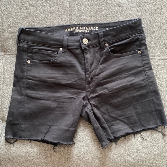 American Eagle Outfitters Pants - AE midi Jean short